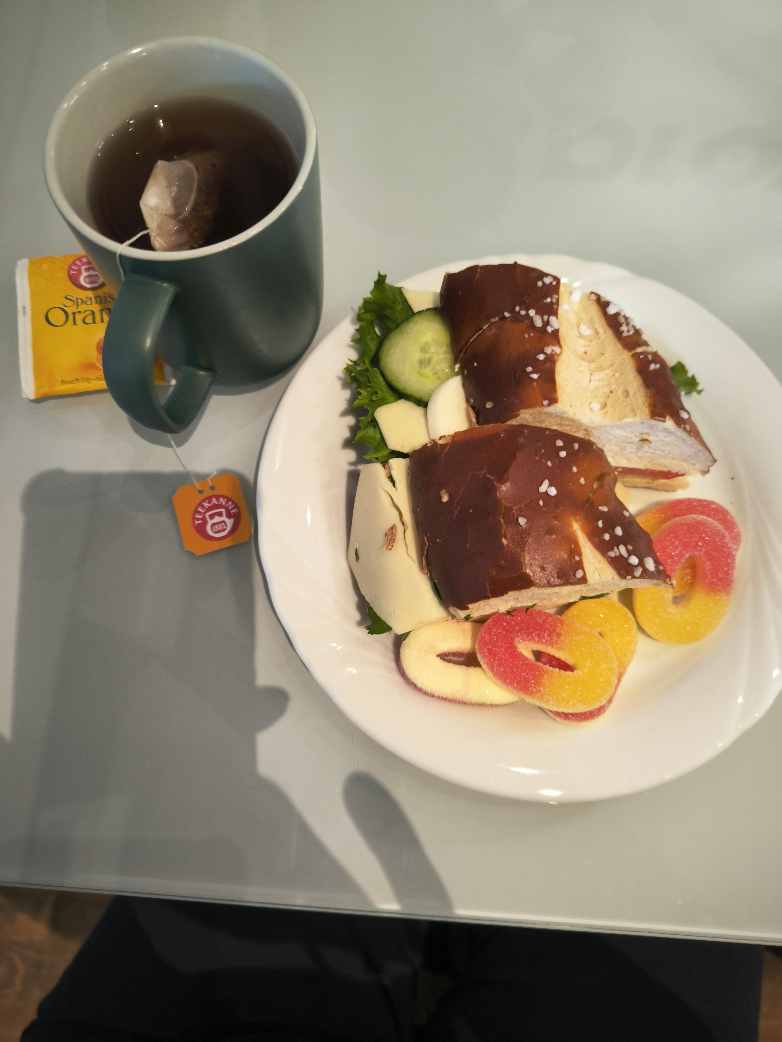 Frühstück und es gab auch Mittagsbuffet
