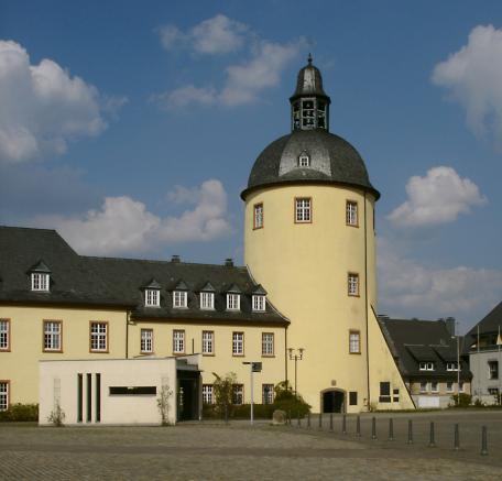 Unteres Schloss mit "Dicker Turm"