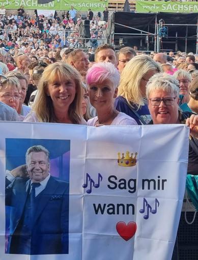 Britta, Conny und Jackie in front of!