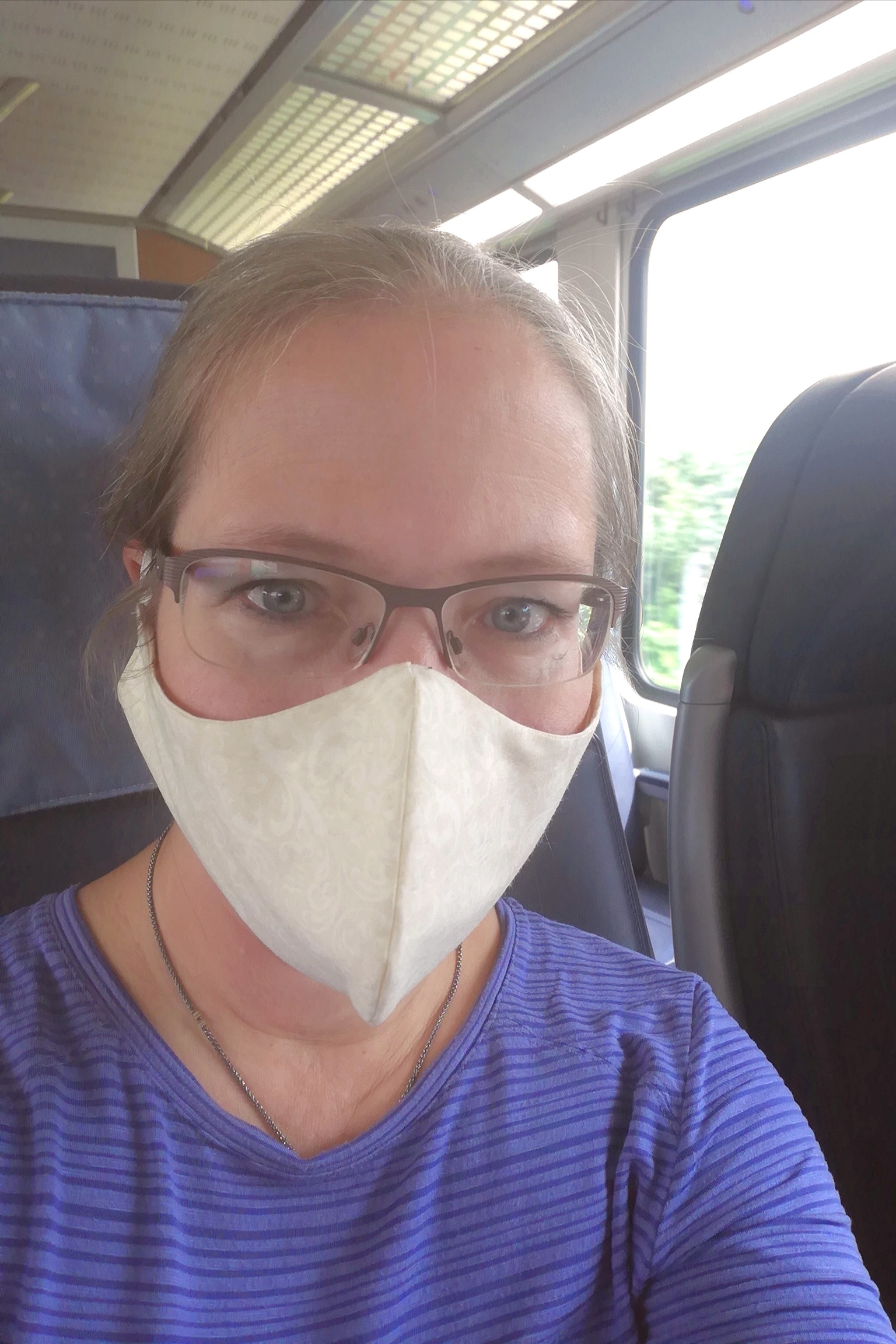 Auf nach Leipzig! Schnutenpulli-Pflicht im ICE! 😷