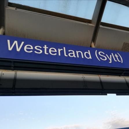 ... nach Westerland auf Sylt! Schnutenpulli-Pflicht natürlich inclusive... 😉
