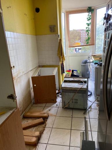 ... und Chaos in der Küche - die Elektrogeräte bleiben noch stehen