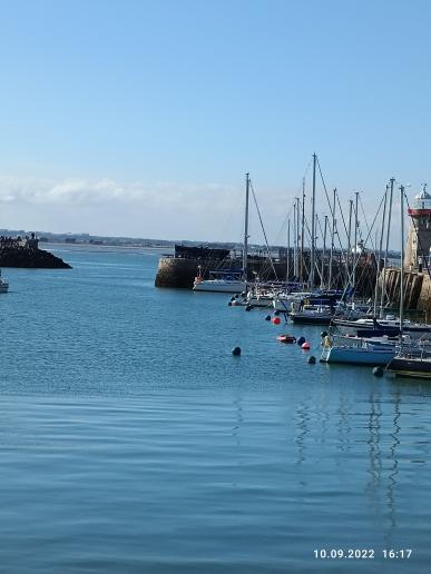 Küstenbereich an unserem Fischerörtchen HOWTH