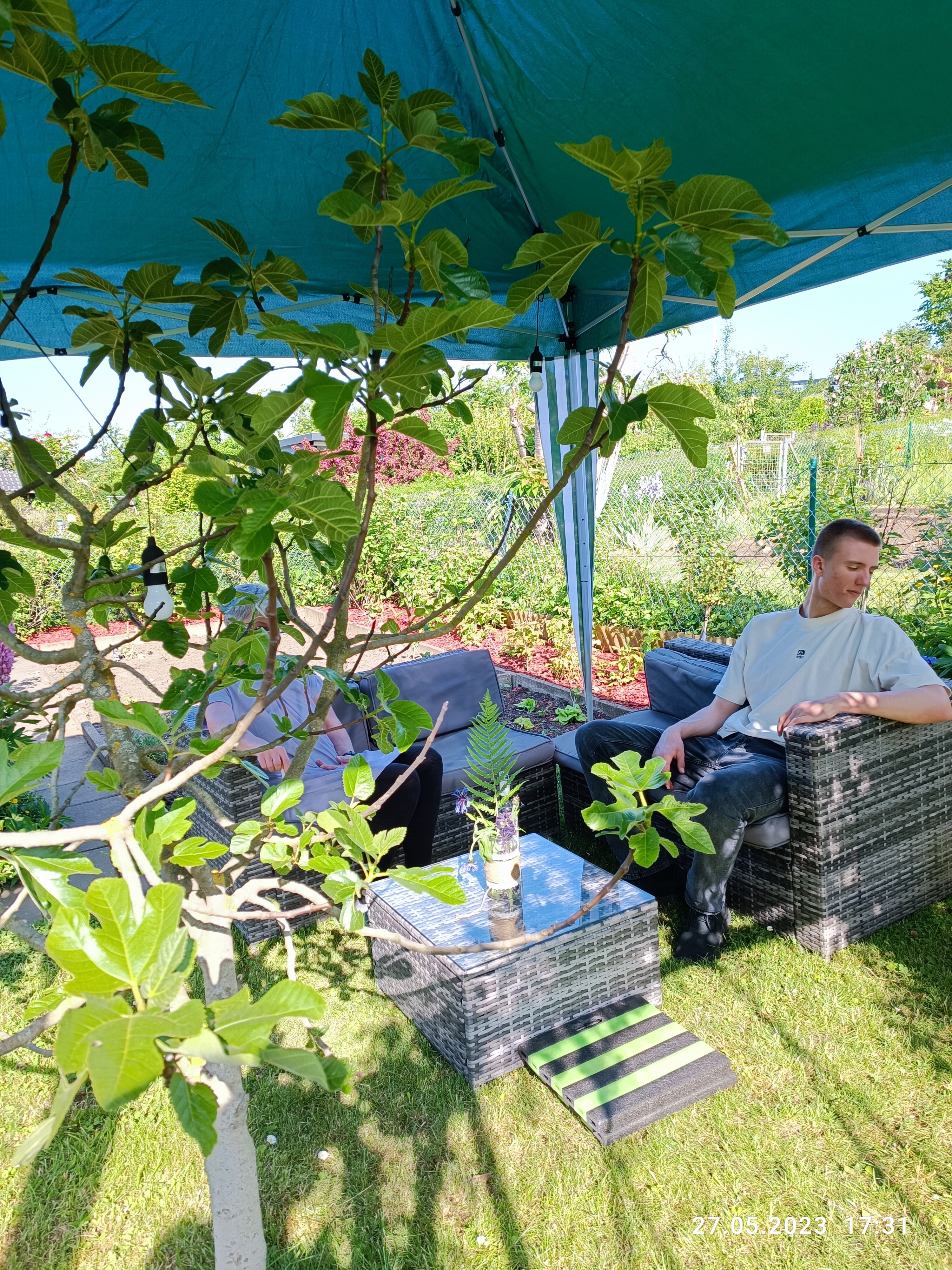 Wir haben unsere Lounge unter den Pavillion gestellt - perfekt!