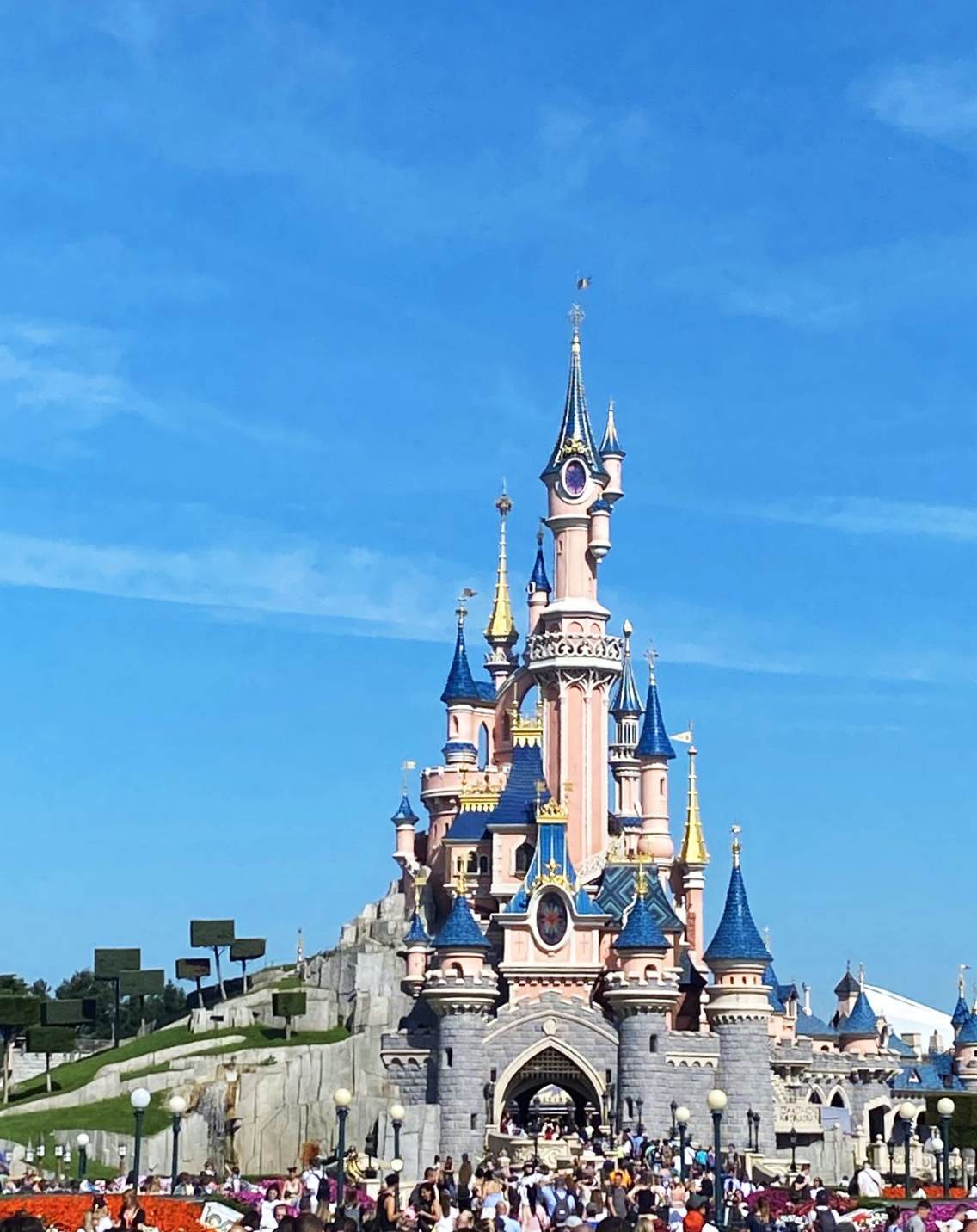 Das berühmte Schloss im Disneyland Paris