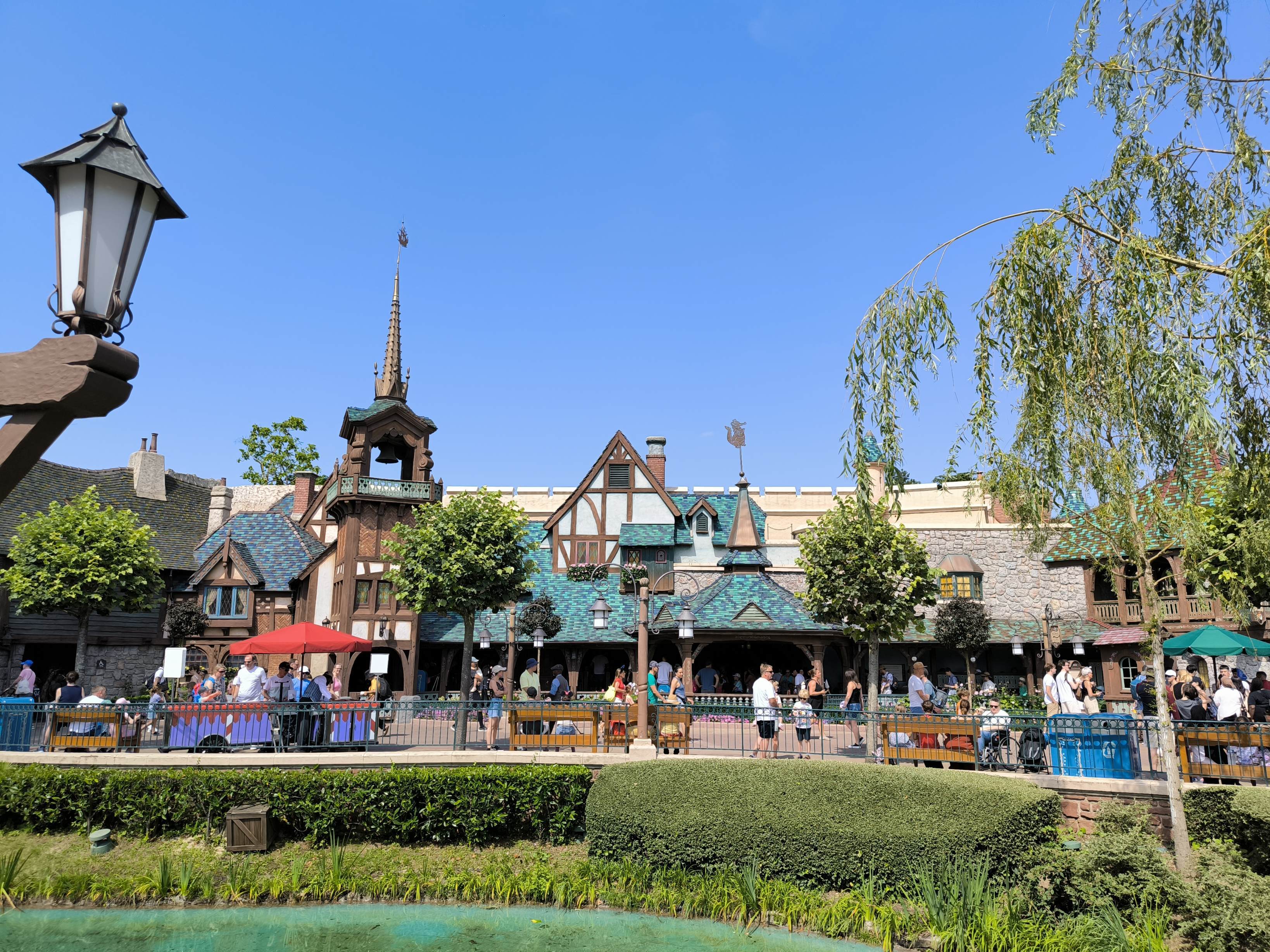 Das Schloss befindet sich im Phantasy-Land