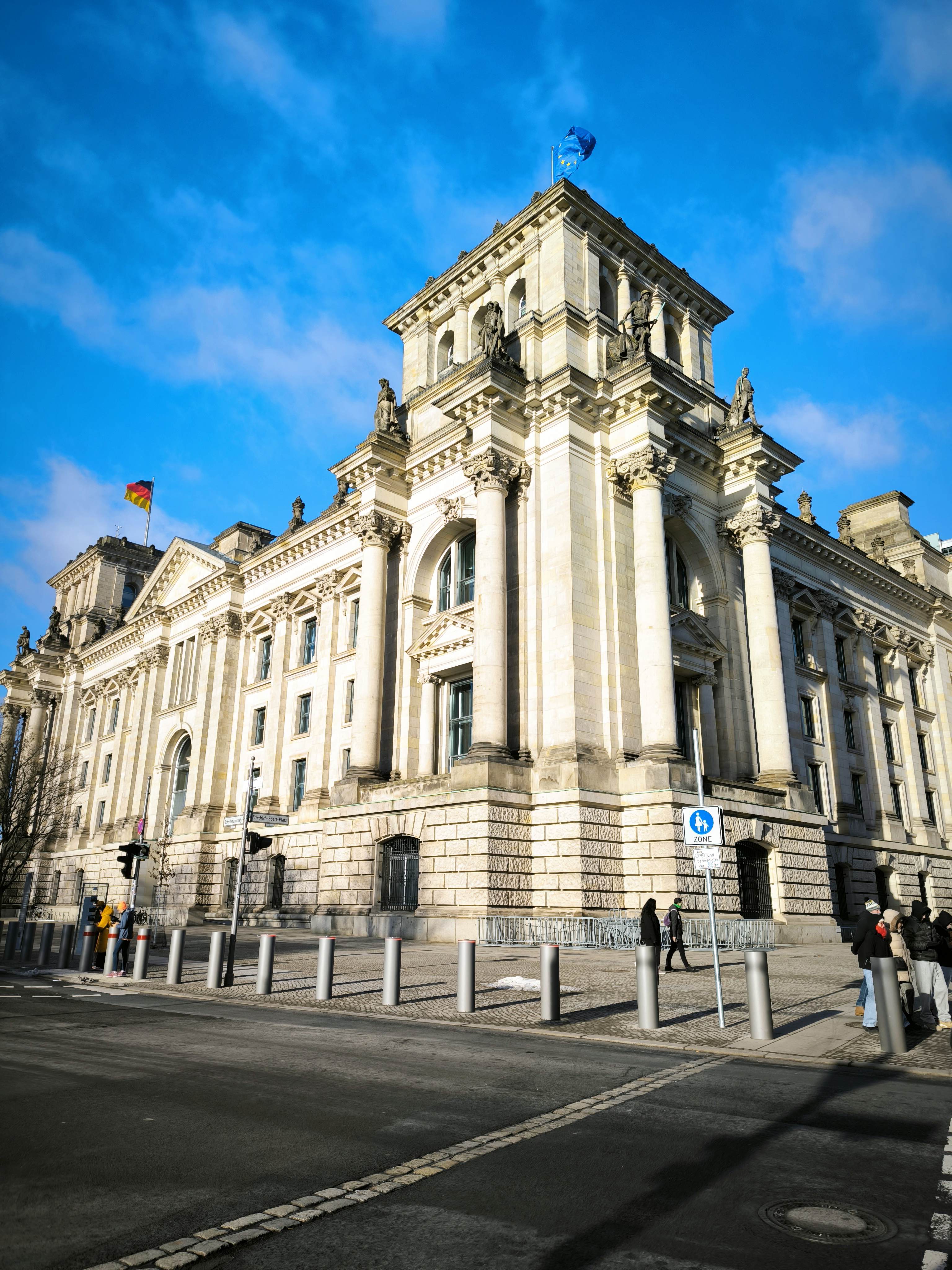 Weiter ging es Richtung Bundestag...
