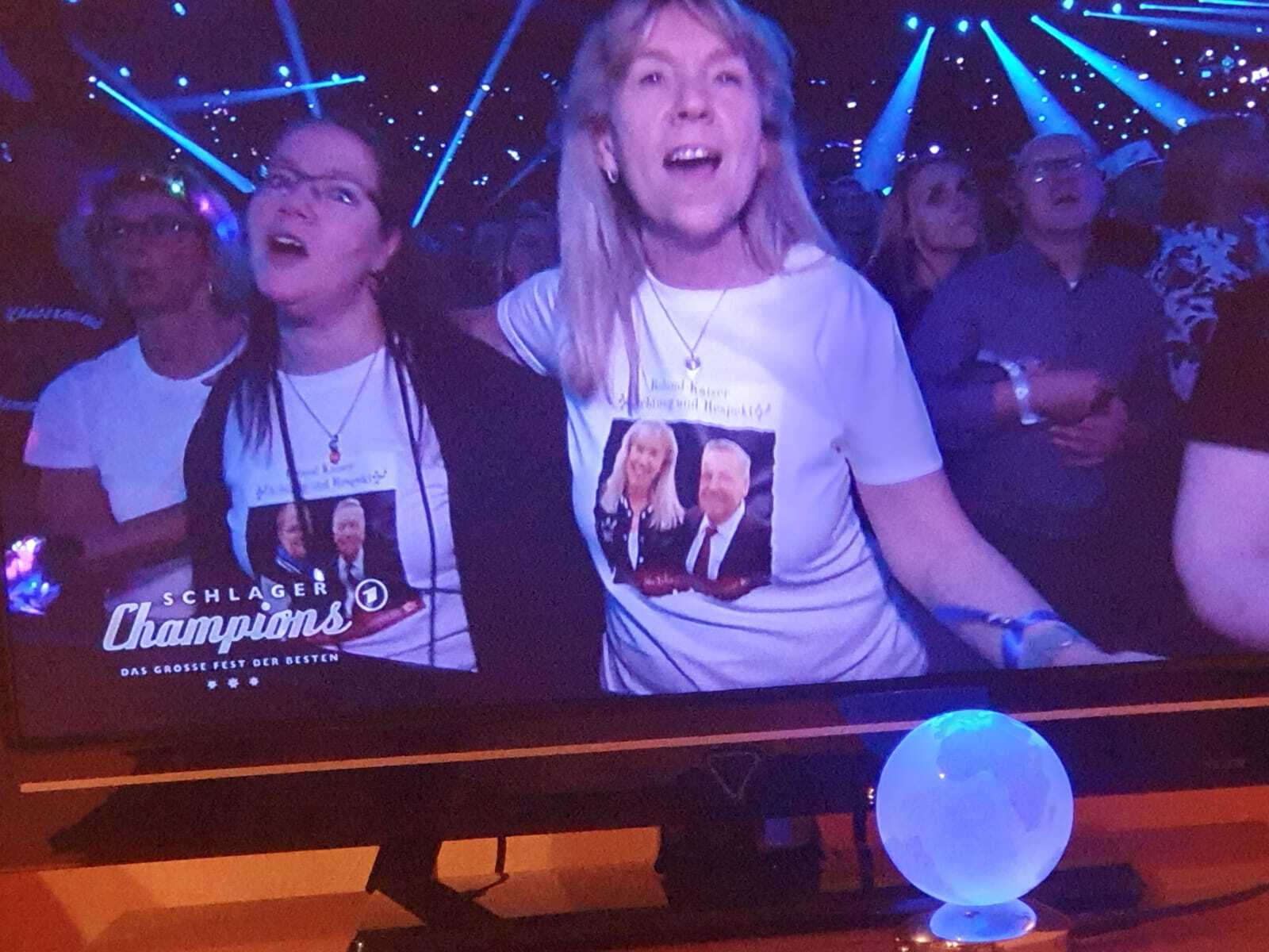 Riesgroß hat vom Fernseher abfotografiert - wir waren im Fernsehen!📺