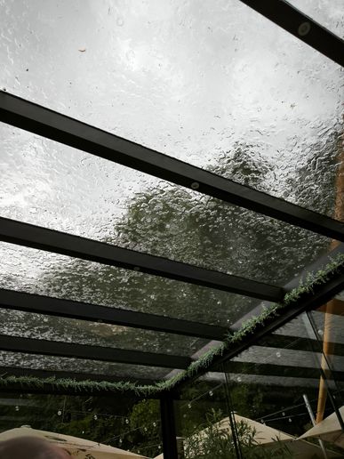 Es hat sooo geregnet mit Gewitter⛈️ -  und wir schön im Trocknen🤗