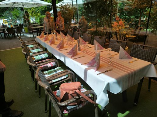 Unser Tisch im Wintergarten