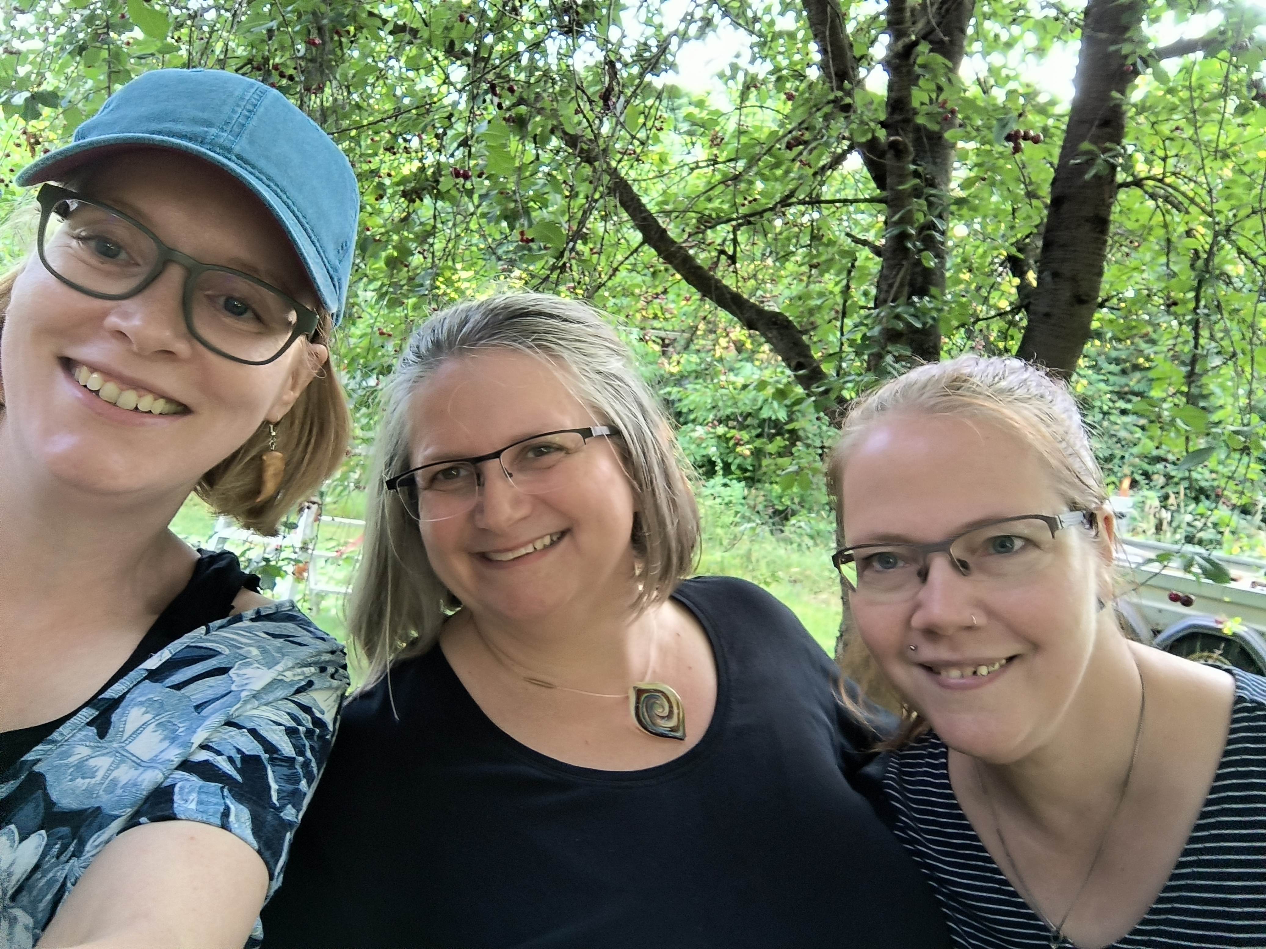 Mit Linda und Sylvia pflücken 