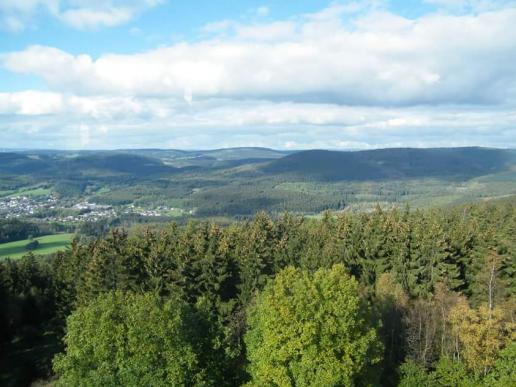 Aussicht vom Kindelsberg aus (Aussichtsturm) über das schöne Siegerland!