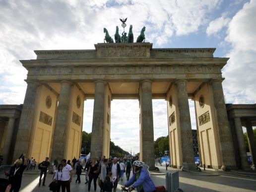 ... vor dem BRANDENBURGER TOR!