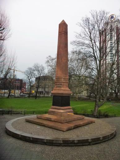 Denkmal zur Eisenbahn Leipzig